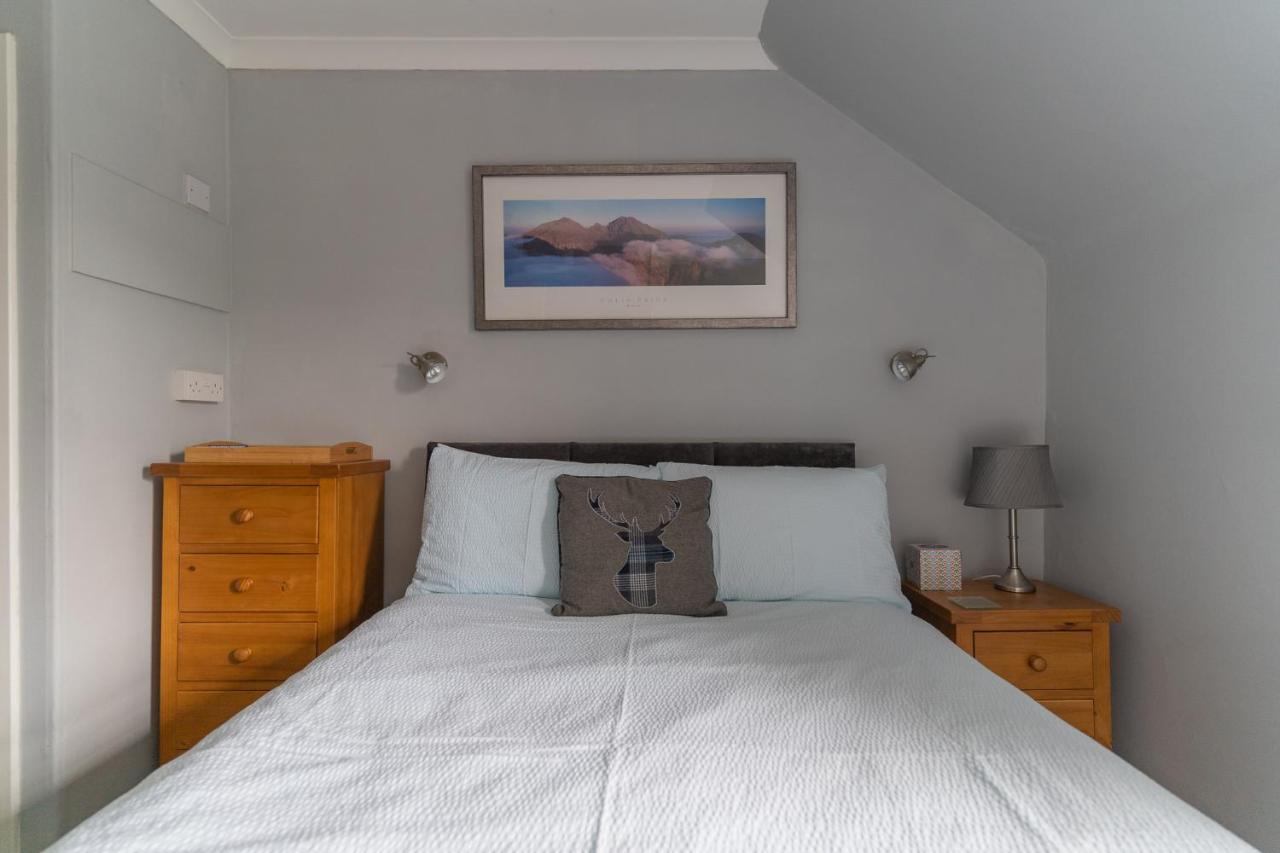 Firtree Bed And Breakfast At Galvelbeg House Crieff Exterior foto